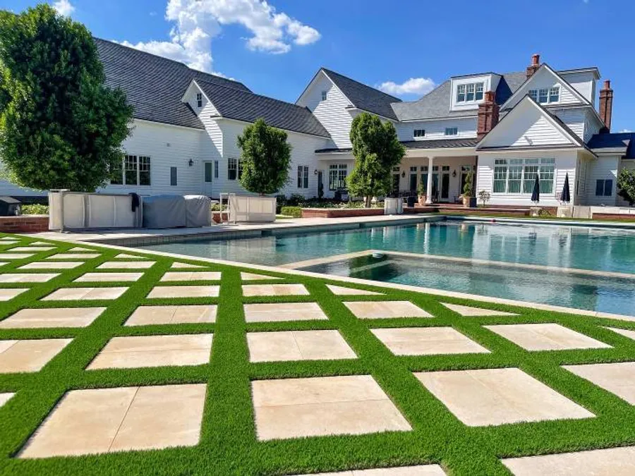 Artificial Turf & Natural Stone